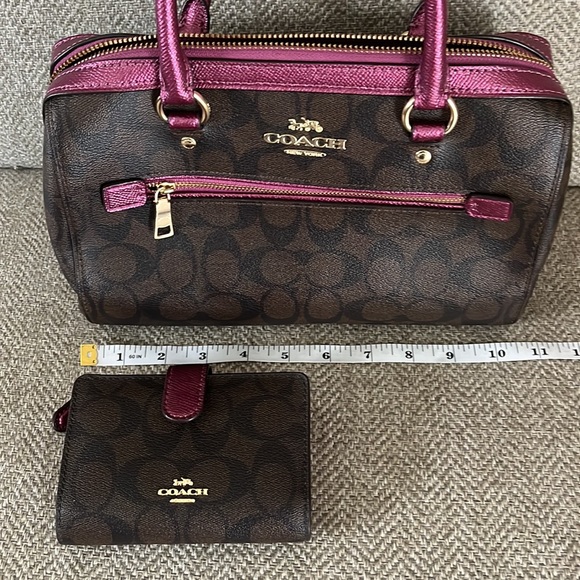 Coach doctor purse and matching wallet set - Picture 2 of 7